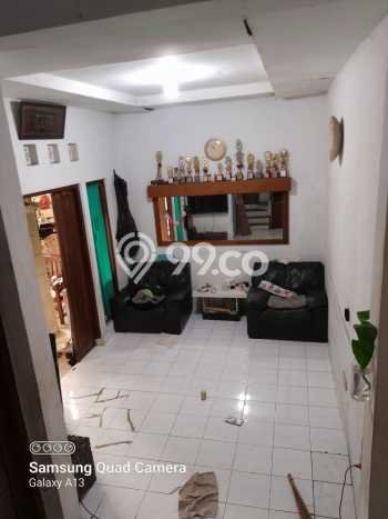 Jual Rumah Bagus Siap Huni LB 100m2 di Cinere, Depok Jual Rumah Bagus Siap Huni LB 100m2 di Cinere, Depok