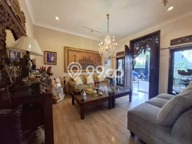 Rumah Elit Modern Tanpa Renovasi di Pondok Cabe Tangerang Rumah Elit Modern Tanpa Renovasi di Pondok Cabe Tangerang