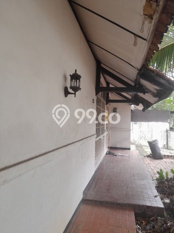 Tanah Dijual Lokasi Cinere, Depok Luas 305m2 Legalitas Aman Tanah Dijual Lokasi Cinere, Depok Luas 305m2 Legalitas Aman