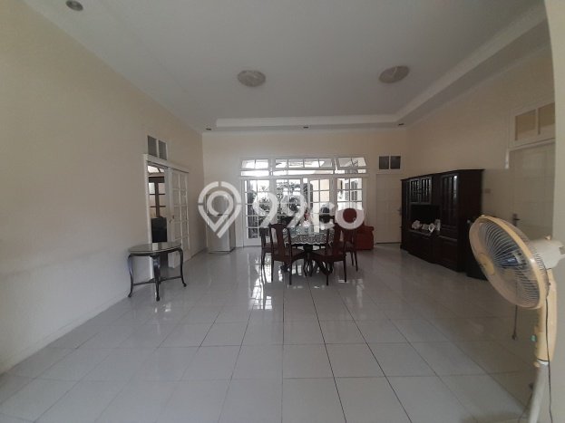 Dijual Hunian Mewah dengan Fasilitas Sekitar Komplit di Cinere, Depok Dijual Hunian Mewah dengan Fasilitas Sekitar Komplit di Cinere, Depok