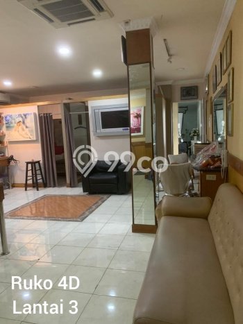 Ruko Dijual di Jakarta Barat LT 97m2 & LB 388m2 Lokasi Terbaik! Ruko Dijual di Jakarta Barat LT 97m2 & LB 388m2 Lokasi Terbaik!