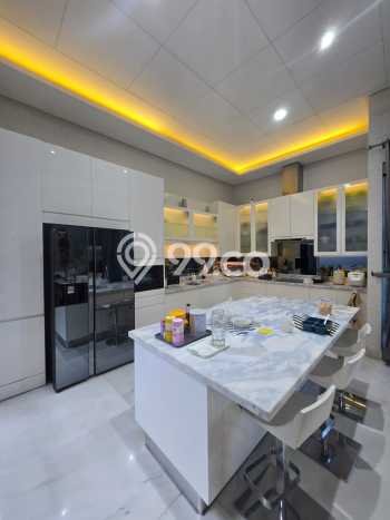 Dijual Rumah Mewah Megah Dengan View Cantik di Pantai Indah Kapuk, Jakarta Utara Dijual Rumah Mewah Megah Dengan View Cantik di Pantai Indah Kapuk, Jakarta Utara