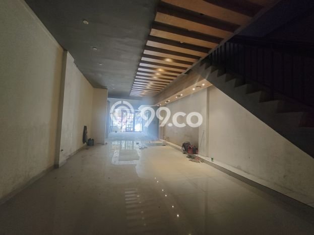 LOKASI STRATEGIS! Ruko Disewakan di Pantai Indah Kapuk, Luas 335m², Kawasan Ramai LOKASI STRATEGIS! Ruko Disewakan di Pantai Indah Kapuk, Luas 335m², Kawasan Ramai