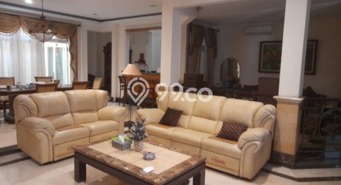 Dijual Rumah Mewah Megah Dengan View Cantik di Intercon, Jakarta Barat Dijual Rumah Mewah Megah Dengan View Cantik di Intercon, Jakarta Barat