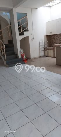 Rumah Luxury Modern Tanpa Renovasi di Kedoya Baru Jakarta Barat Rumah Luxury Modern Tanpa Renovasi di Kedoya Baru Jakarta Barat