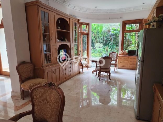 Rumah Mewah LB 570m2 Siap Pakai Desain Elegan di Intercon, Jakarta Barat Rumah Mewah LB 570m2 Siap Pakai Desain Elegan di Intercon, Jakarta Barat