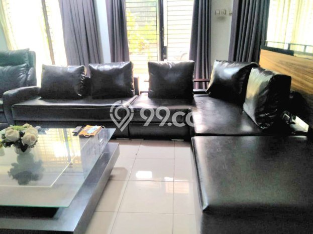 Rumah Elit Modern Tanpa Renovasi di Cibubur Bekasi Rumah Elit Modern Tanpa Renovasi di Cibubur Bekasi