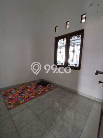 Jual Rumah Minimalis Bagus Punya 3 KT di Jagakarsa Jakarta Selatan SHM Jual Rumah Minimalis Bagus Punya 3 KT di Jagakarsa Jakarta Selatan SHM