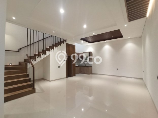 Ready to Use! Luxury House LT 100m2 Desain Modern di Rawamangun Ready to Use! Luxury House LT 100m2 Desain Modern di Rawamangun