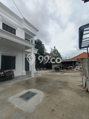 Dijual Hunian Rumah Nyaman 4 Kamar di Jatiwaringin, Bekasi Dijual Hunian Rumah Nyaman 4 Kamar di Jatiwaringin, Bekasi