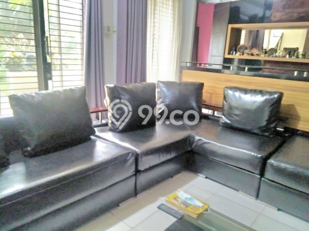 Rumah Elit Modern Tanpa Renovasi di Cibubur Bekasi Rumah Elit Modern Tanpa Renovasi di Cibubur Bekasi