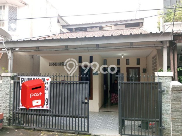 Dijual Hunian Rumah Terawat 3 Kamar di Rawamangun, Jakarta Timur Dijual Hunian Rumah Terawat 3 Kamar di Rawamangun, Jakarta Timur
