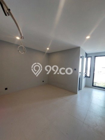 Jual Rumah Eksklusif 3 KT di Muara Karang, Jakarta Utara Jual Rumah Eksklusif 3 KT di Muara Karang, Jakarta Utara