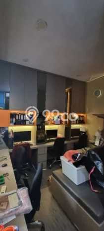 Ready to Use! Premium House LT 193m2 Desain Modern di Semanan Ready to Use! Premium House LT 193m2 Desain Modern di Semanan