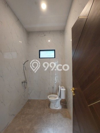 Ready to Use! Premium House LT 313m2 Desain Modern di Tomang Ready to Use! Premium House LT 313m2 Desain Modern di Tomang