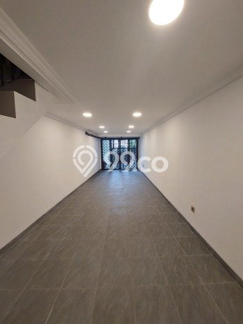 Ready to Use! Premium House LT 313m2 Desain Modern di Tomang Ready to Use! Premium House LT 313m2 Desain Modern di Tomang