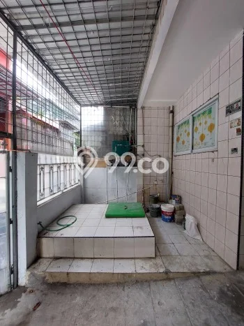 Disewakan Rumah Harga Terjangkau di Teluk Gong Jakarta Utara Punya 4 KT Disewakan Rumah Harga Terjangkau di Teluk Gong Jakarta Utara Punya 4 KT