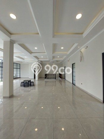 Ready to Use! Premium House LT 313m2 Desain Modern di Tomang Ready to Use! Premium House LT 313m2 Desain Modern di Tomang
