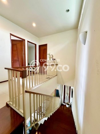 Jual Rumah Mewah Elegan Dengan View Cantik di Graha Raya, Tangerang Jual Rumah Mewah Elegan Dengan View Cantik di Graha Raya, Tangerang