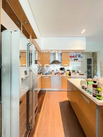 Jual Rumah Luas Elegan Dengan View Eksklusif di Antasari, Jakarta Selatan Jual Rumah Luas Elegan Dengan View Eksklusif di Antasari, Jakarta Selatan