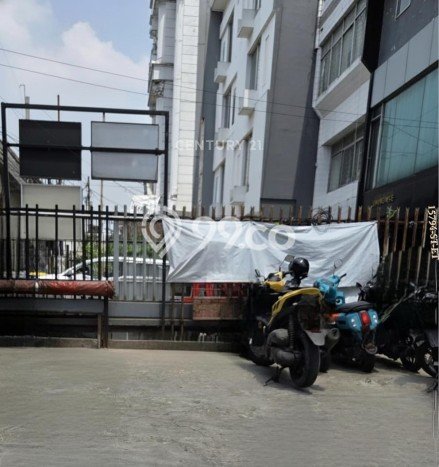 Ruko Bagus Dijual LB 270m2 Lokasi Strategis Jakarta Selatan Area Cocok untuk Bisnis Ruko Bagus Dijual LB 270m2 Lokasi Strategis Jakarta Selatan Area Cocok untuk Bisnis