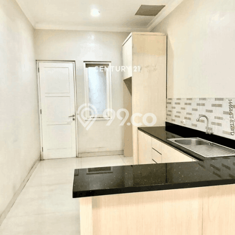 Ready to Use! Luxury House LT 316m2 Desain Modern di Pondok Indah Ready to Use! Luxury House LT 316m2 Desain Modern di Pondok Indah