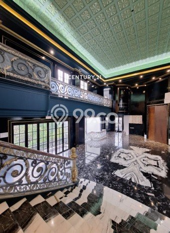Hunian Mewah LB 2100m2 Siap Pakai Desain Elegan di Pondok Indah, Jakarta Selatan Hunian Mewah LB 2100m2 Siap Pakai Desain Elegan di Pondok Indah, Jakarta Selatan