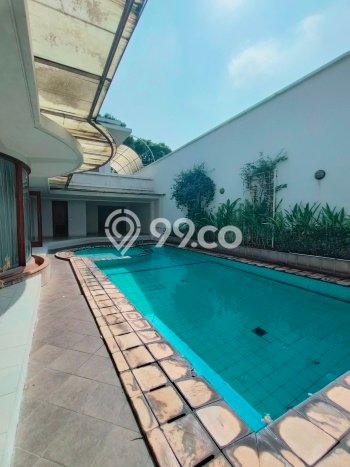 Rumah Elit Modern Tanpa Renovasi di Pondok Indah Jakarta Selatan Rumah Elit Modern Tanpa Renovasi di Pondok Indah Jakarta Selatan