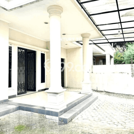 Ready to Use! Luxury House LT 316m2 Desain Modern di Pondok Indah Ready to Use! Luxury House LT 316m2 Desain Modern di Pondok Indah
