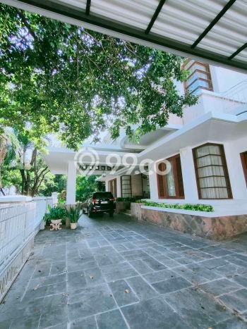 For Sale! Luxury House LT 938m2 Desain Modern di Pondok Indah For Sale! Luxury House LT 938m2 Desain Modern di Pondok Indah