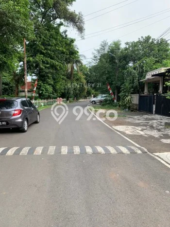 Rumah Elit Modern Tanpa Renovasi di Petukangan Jakarta Selatan Rumah Elit Modern Tanpa Renovasi di Petukangan Jakarta Selatan