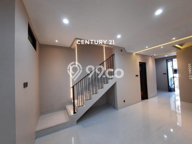 Jual Rumah Minimalis Bagus Punya 4 KT di Serpong Utara Tangerang Selatan SHM Jual Rumah Minimalis Bagus Punya 4 KT di Serpong Utara Tangerang Selatan SHM