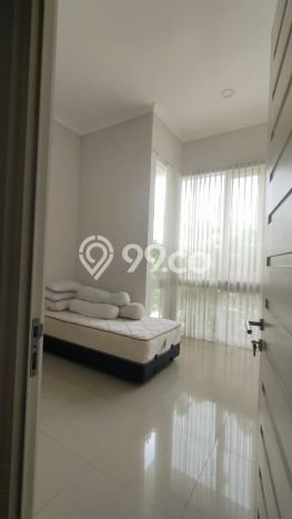 Jual Rumah Favorit Siap Huni LB 180m2 di Rungkut, Surabaya Jual Rumah Favorit Siap Huni LB 180m2 di Rungkut, Surabaya