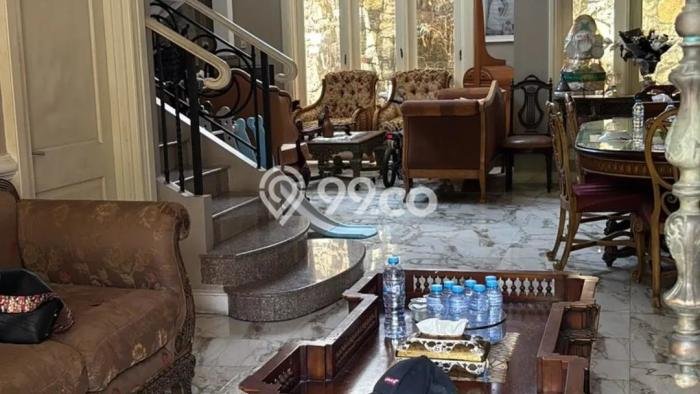 Dijual Hunian Mewah dengan Fasilitas Sekitar Komplit di Wiyung, Surabaya Dijual Hunian Mewah dengan Fasilitas Sekitar Komplit di Wiyung, Surabaya