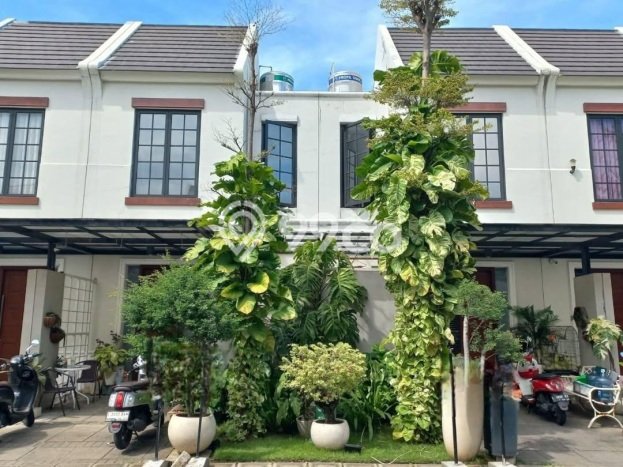 For Sale Rumah 2 Kamar Lokasi Strategis Bagus dan Strategis di Wiyung For Sale Rumah 2 Kamar Lokasi Strategis Bagus dan Strategis di Wiyung