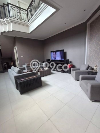 Hunian Mewah LB 300m2 Siap Pakai Desain Elegan di Mulyosari, Surabaya Hunian Mewah LB 300m2 Siap Pakai Desain Elegan di Mulyosari, Surabaya