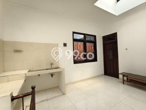 Dijual Hunian Rumah Terawat 3 KT di Mulyosari, Surabaya Dijual Hunian Rumah Terawat 3 KT di Mulyosari, Surabaya