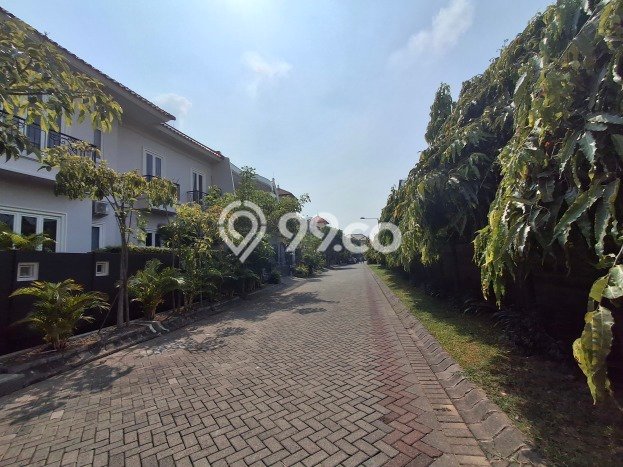 Hunian Mewah LB 300m2 Siap Pakai Desain Elegan di Mulyosari, Surabaya Hunian Mewah LB 300m2 Siap Pakai Desain Elegan di Mulyosari, Surabaya