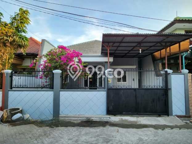 Rumah Modern 3 KT di Dharma Husada Surabaya Unfurnished Rumah Modern 3 KT di Dharma Husada Surabaya Unfurnished