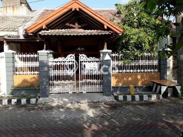 Jual Rumah Bagus Siap Huni LB 112m2 di Rungkut, Surabaya Jual Rumah Bagus Siap Huni LB 112m2 di Rungkut, Surabaya
