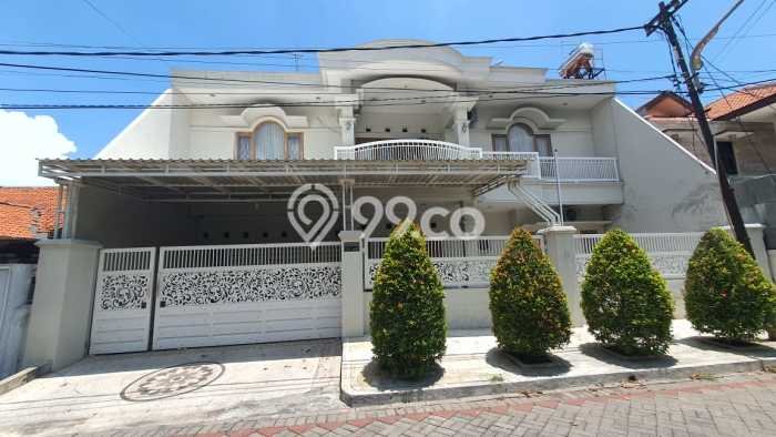 HUNIAN BERKELAS! Rumah Exclusive Rungkut, Surabaya, Luas Tanah 300m2m² Luas Bangunan 550m2m² HUNIAN BERKELAS! Rumah Exclusive Rungkut, Surabaya, Luas Tanah 300m2m² Luas Bangunan 550m2m²