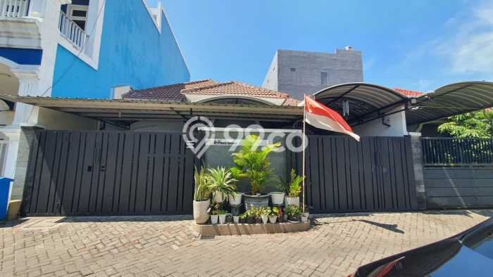 Jual Rumah Modern 3 KT di Surabaya Kota, Surabaya Jual Rumah Modern 3 KT di Surabaya Kota, Surabaya