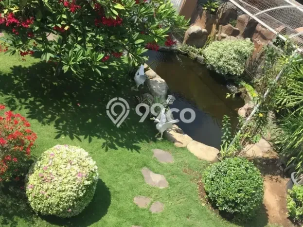 Rumah Elit Modern Tanpa Renovasi di Nginden Surabaya Rumah Elit Modern Tanpa Renovasi di Nginden Surabaya