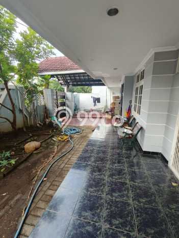 Dijual Rumah Luas Elegan Dengan View Cantik di Dharma Husada, Surabaya Dijual Rumah Luas Elegan Dengan View Cantik di Dharma Husada, Surabaya