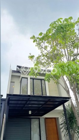 Dijual Hunian Rumah Nyaman 2 KT di Citraland, Surabaya Dijual Hunian Rumah Nyaman 2 KT di Citraland, Surabaya