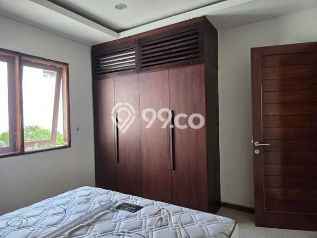 HARGA TERBAIK! Vila di , Luas 215m2m², Lokasi Strategis HARGA TERBAIK! Vila di , Luas 215m2m², Lokasi Strategis