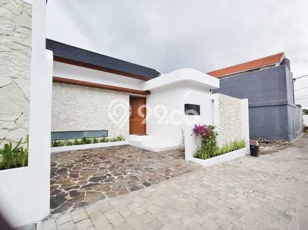 For Sale! Vila Kawasan , Ukuran 257m2m², Dekat Mudah Pusat Kota For Sale! Vila Kawasan , Ukuran 257m2m², Dekat Mudah Pusat Kota