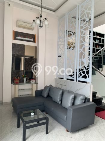 Siap Huni Rumah Mewah 7 Kamar di Kelapa Gading Dekat ke Mana Saja Siap Huni Rumah Mewah 7 Kamar di Kelapa Gading Dekat ke Mana Saja