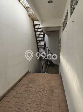 Siap Huni Rumah Mewah 5 Kamar di Kelapa Gading Dekat ke Mana Pun Siap Huni Rumah Mewah 5 Kamar di Kelapa Gading Dekat ke Mana Pun