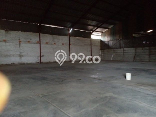 Disewakan Gudang di Kawasan Ramai Semper Luas 1700m2 Disewakan Gudang di Kawasan Ramai Semper Luas 1700m2